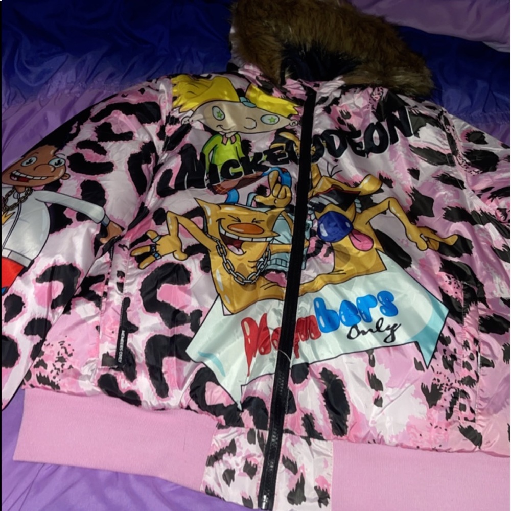 Nickelodeon puffer coat 😍